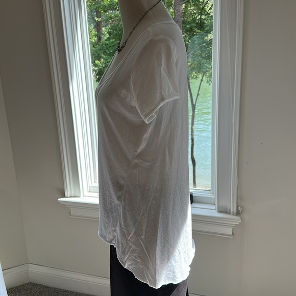 Frank and Eileen Tee Lab SS White Wide Vneck, 100% Cotton, Like New, Made in USA - Picture 3 of 9